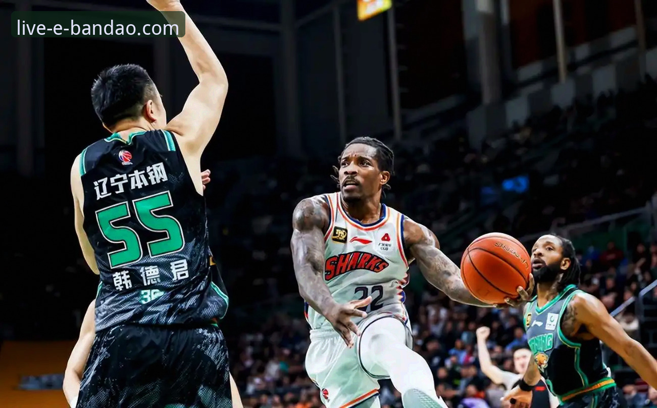 流畅移动体验评测 上海男篮豪取12连胜巩固榜首,半岛体育平台带来流畅移动体验评测